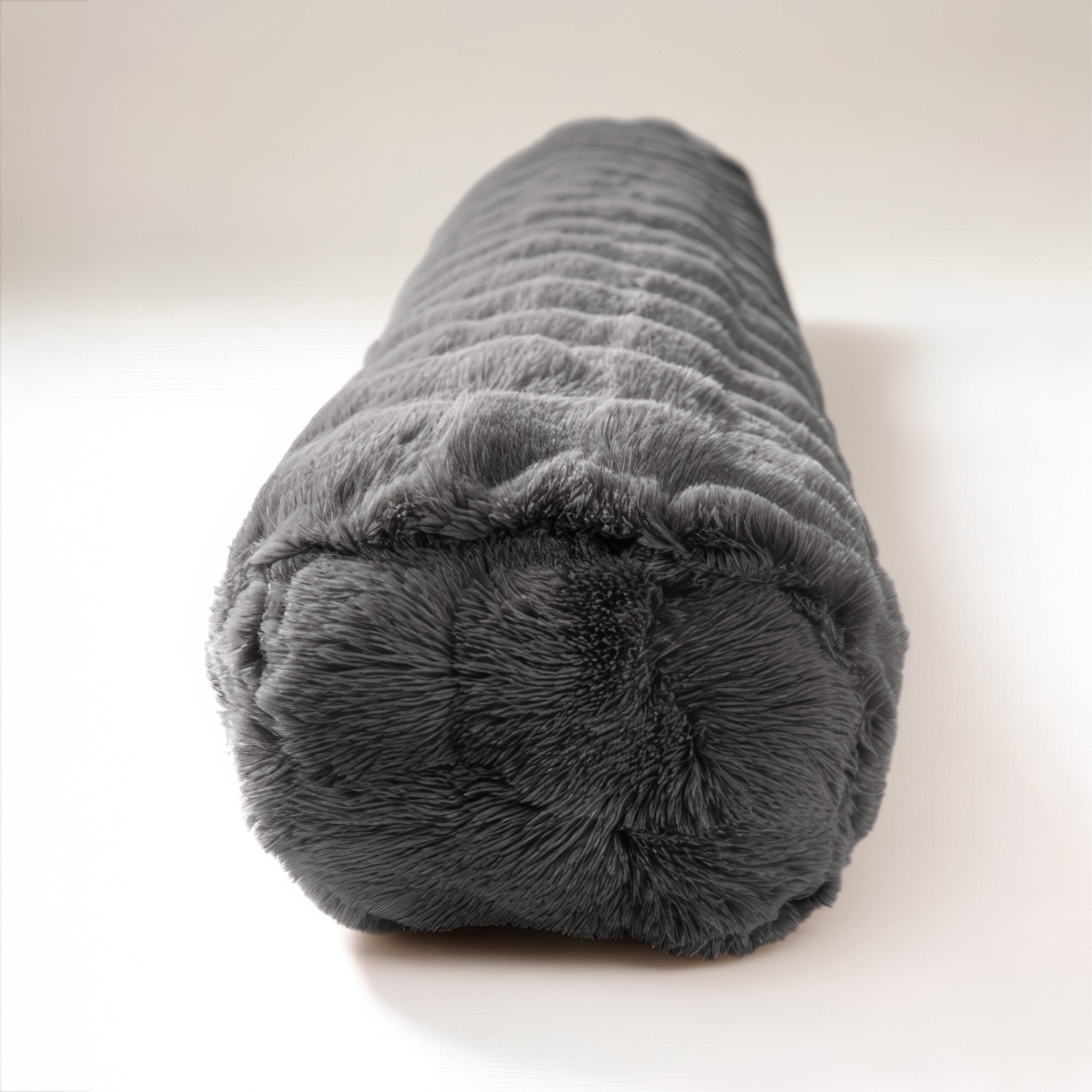 Bodypillow Pompom Antraciet 140 x 20 - Bedworld B.V.